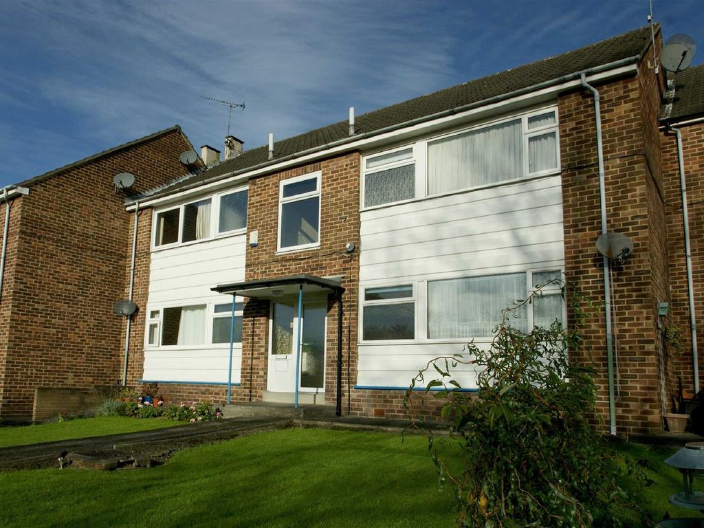 1 bed flat to rent in Falkland Court, Moortown, Leeds LS17, £725 pcm