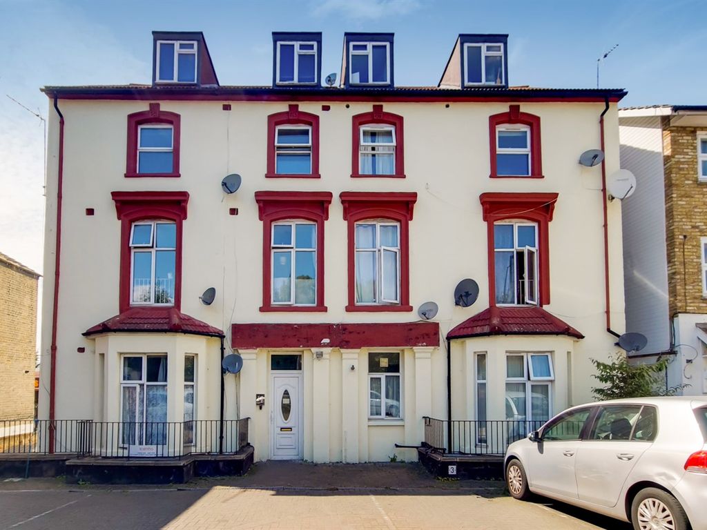 2 bed flat for sale in High Street Colliers Wood, Colliers Wood, London