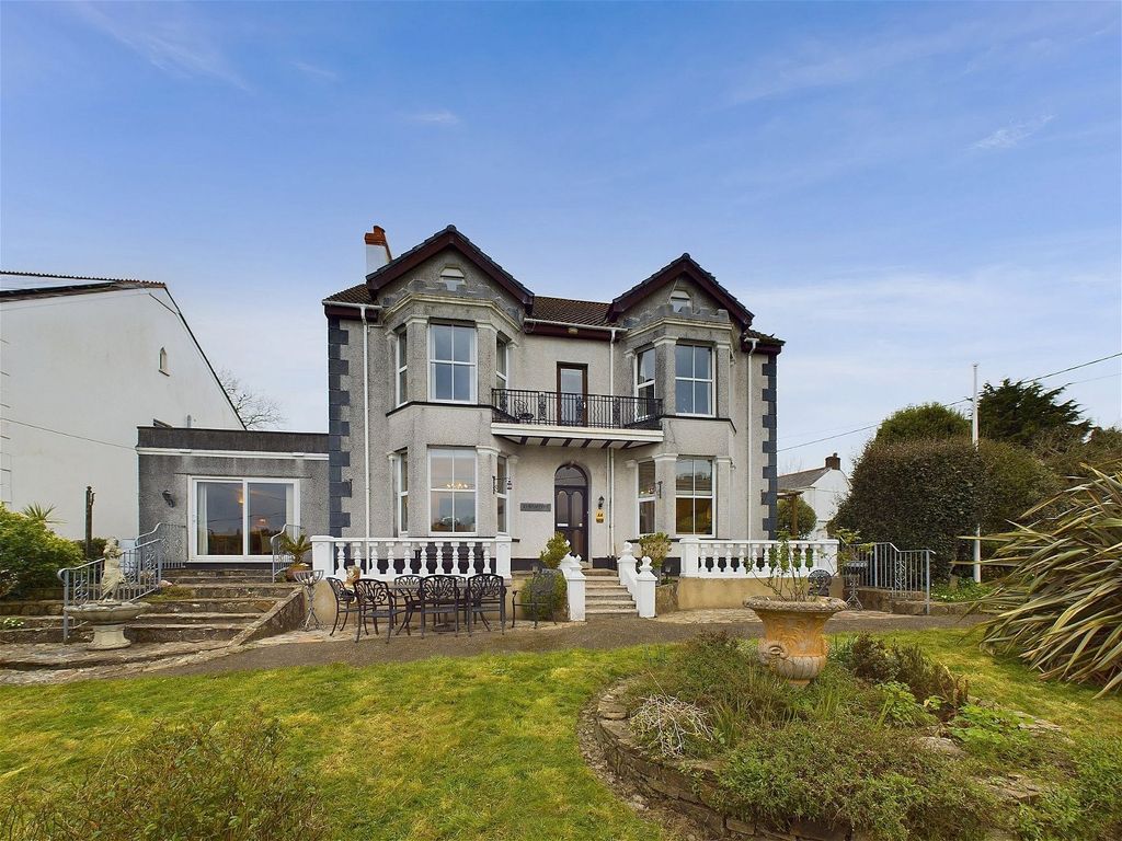 7 bed detached house for sale in Tehidy Road, Tywardreath PL24, £