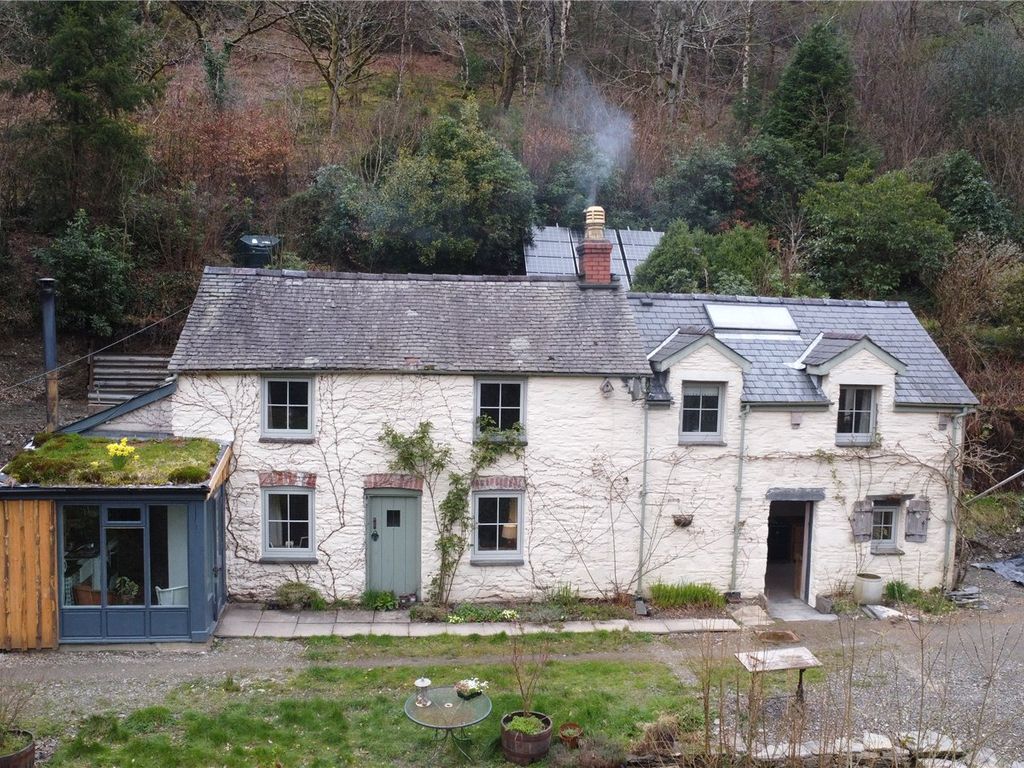 2 bed detached house for sale in Dinas Mawddwy, Machynlleth, Gwynedd