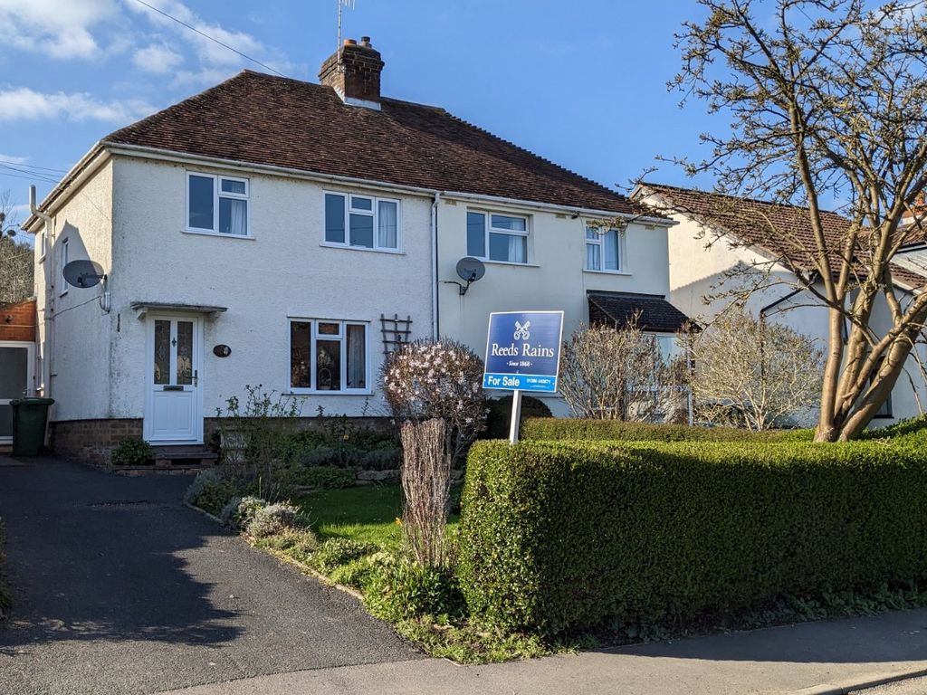 3 bed semidetached house for sale in Elmley Road, AshtonUnderHill