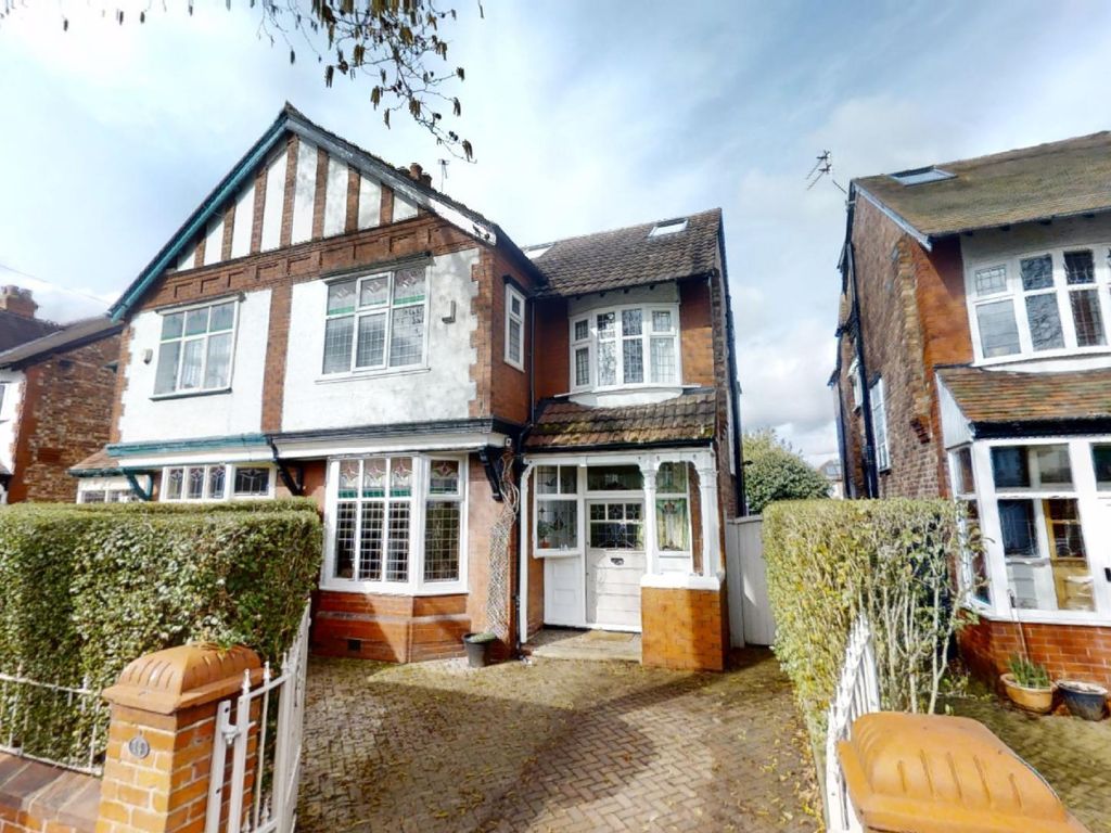 5 bed semidetached house for sale in Westmorland Road, Urmston