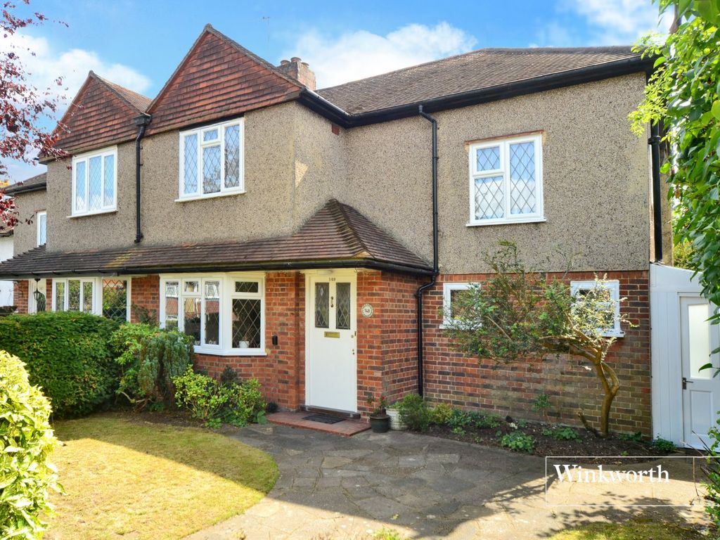 3 bed semidetached house for sale in Mulgrave Road, Cheam, Sutton SM2