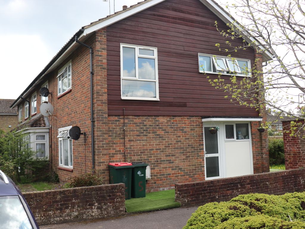 2 bed end terrace house for sale in Medway Road, Crawley RH11 Zoopla