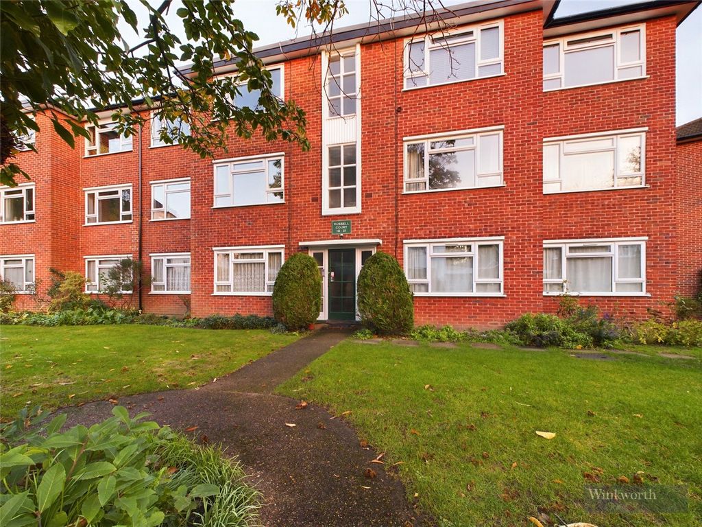 2 bed flat to rent in Oak Hill Crescent, Surbiton KT6, £1,850 pcm Zoopla