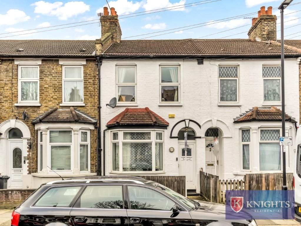 2 bed terraced house for sale in Kimberley Road, London N18, £400,000