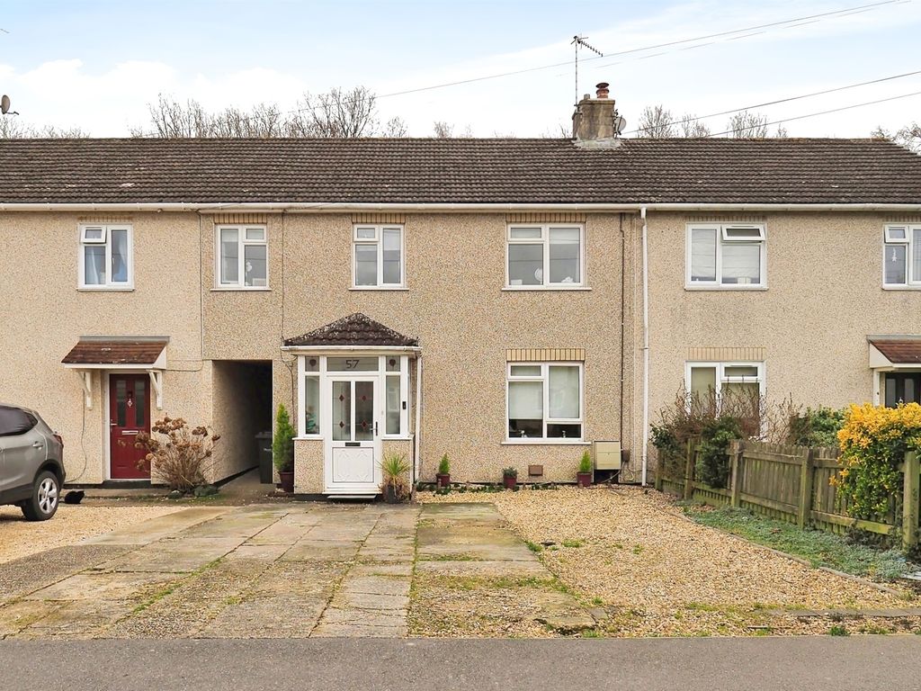 3 bed terraced house for sale in Pinewood Way, Salisbury SP2, £210,000
