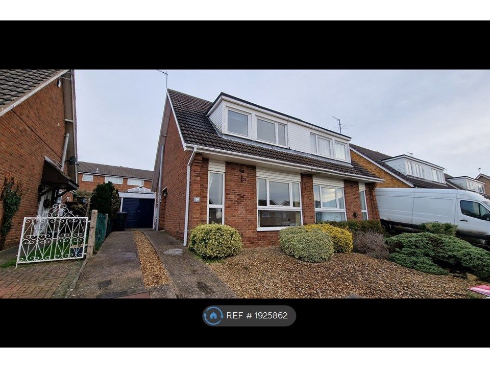 3 bed semidetached house to rent in St. Anthonys Road, Kettering NN15