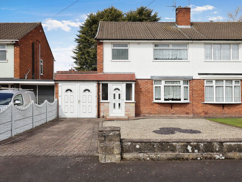 3 bed semidetached house for sale in Water Mill Close, Fordhouses