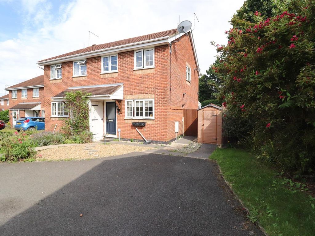3 bed semidetached house for sale in Miller Hill, West Hunsbury