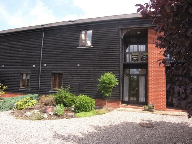 Property Details For 3 Moulsham Barn Waterson Vale Chelmsford Cm2