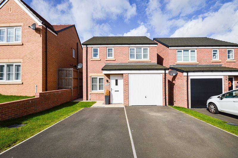 3 bed detached house for sale in Yeavering Way, Blyth NE24, £187,000 Zoopla