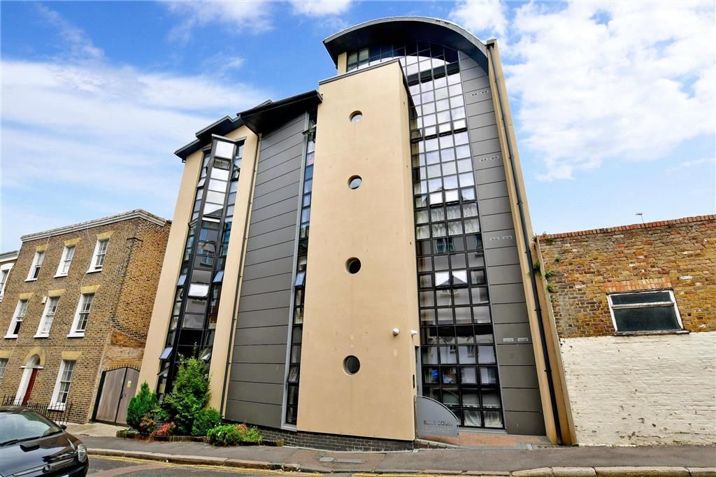 2 bed flat for sale in Cliff Street, Ramsgate, Kent CT11 Zoopla