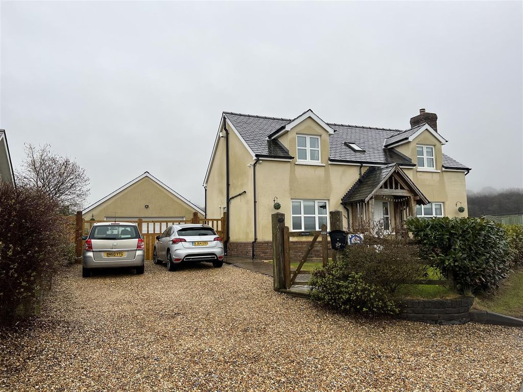 4 bed detached house for sale in Derwydd Road, Llandybie, Ammanford