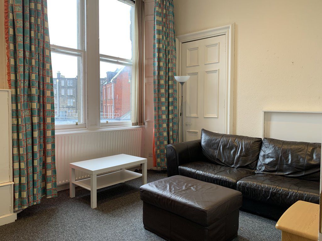 3 bed flat to rent in Panmure Street, Dundee DD1 - Zoopla
