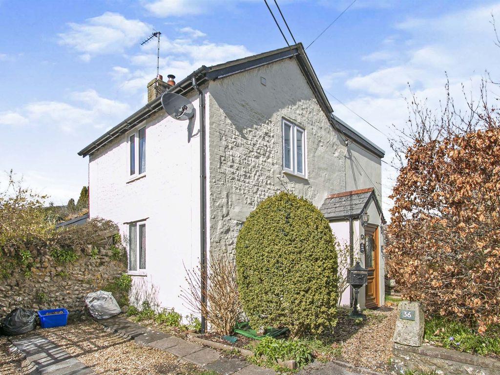 2 bed property for sale in Dorchester Road, Maiden Newton, Dorchester