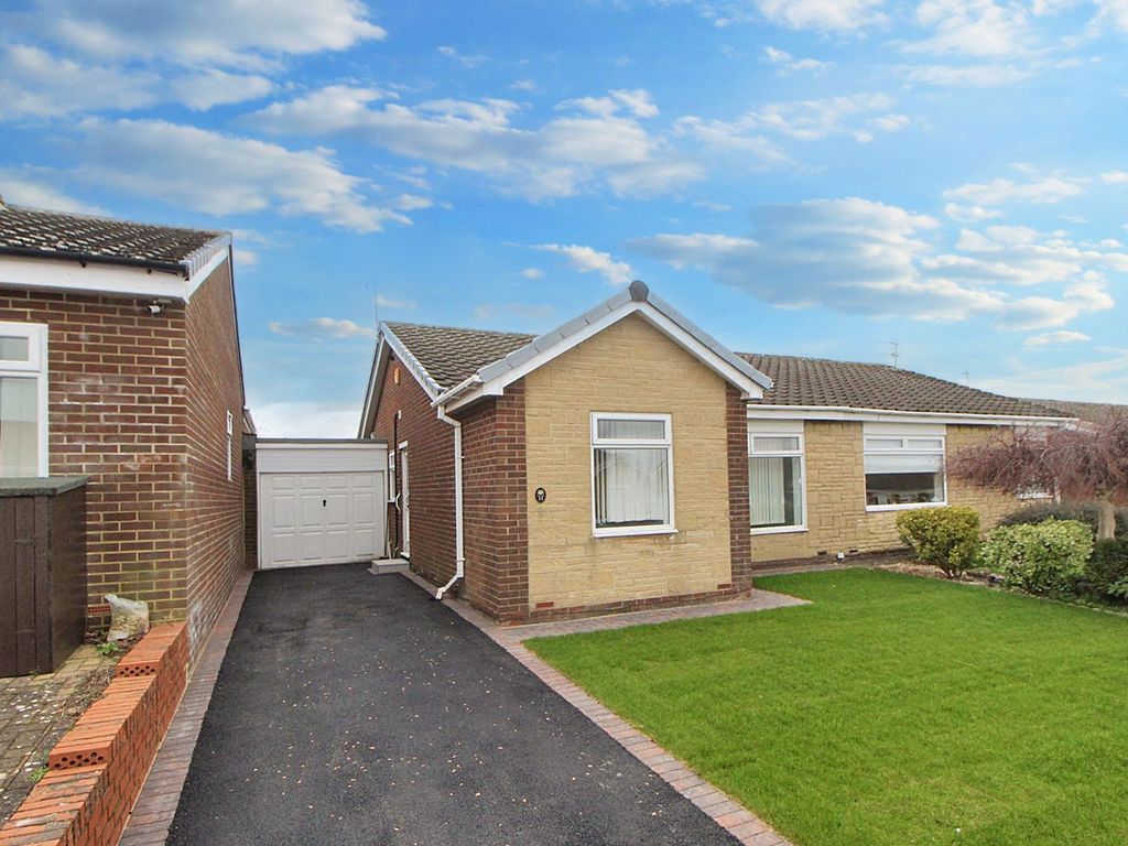 2 bed bungalow for sale in Kidderminster Drive, Chapel Park, Newcastle