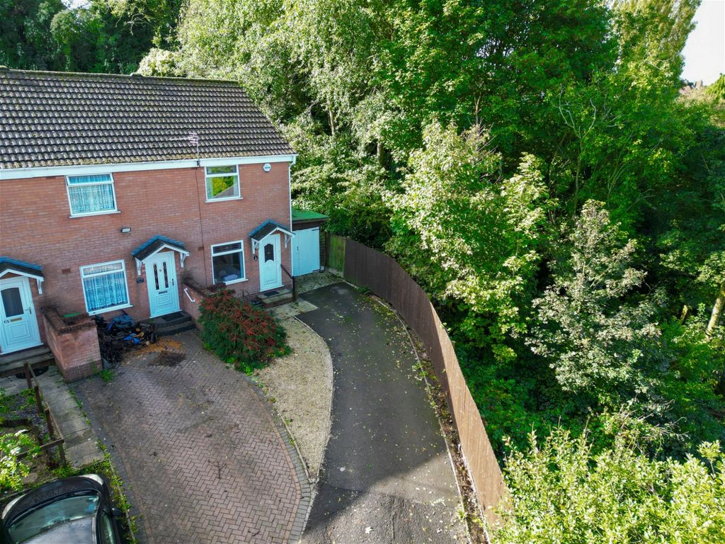 2 bed end terrace house for sale in Arundel Drive, Tividale, Oldbury