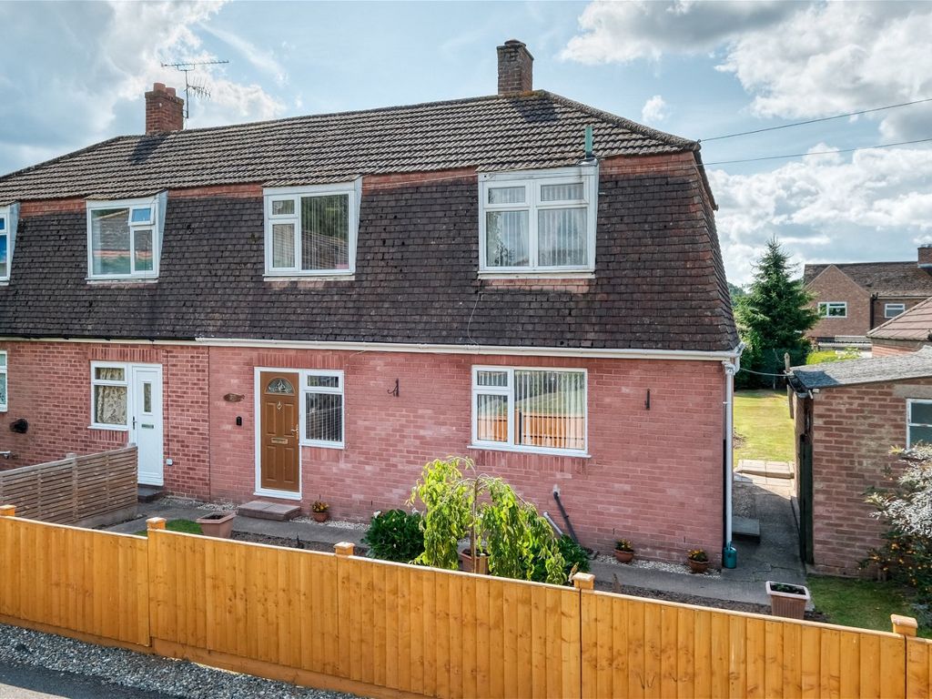 3 bed semidetached house for sale in Nash Close, Martley, Worcester