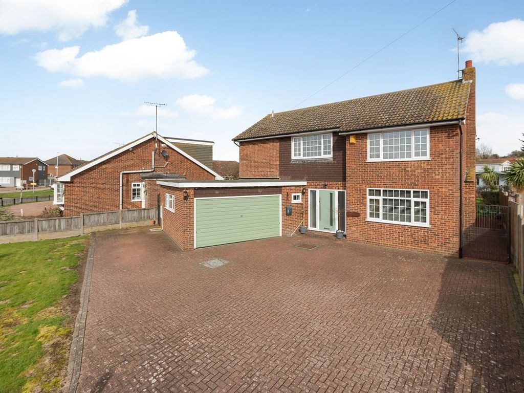 4 bed detached house for sale in Seasalter Lane, Seasalter, Whitstable
