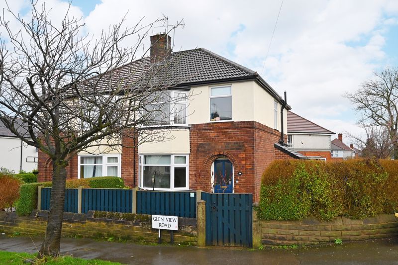 3 bed semidetached house for sale in Glen View Road, Greenhill