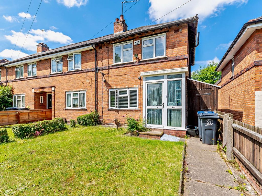 2 bed end terrace house for sale in Matlock Road, Birmingham B11, £