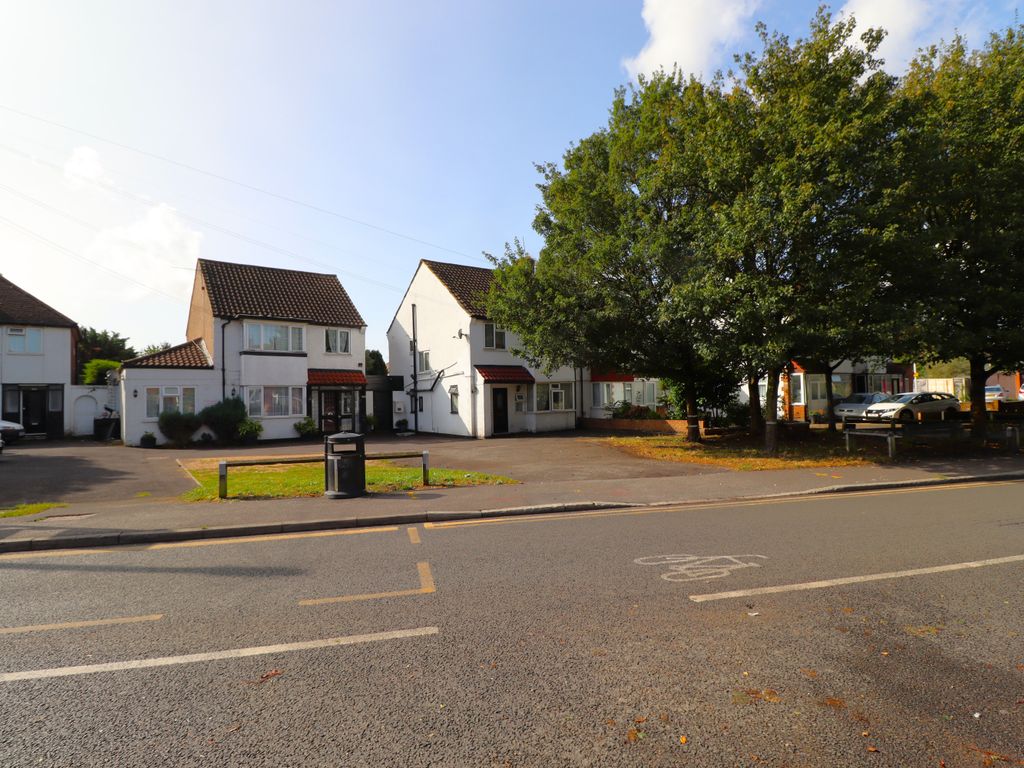 33 bed detached house for sale in Sipson Road, West Drayton UB7, £