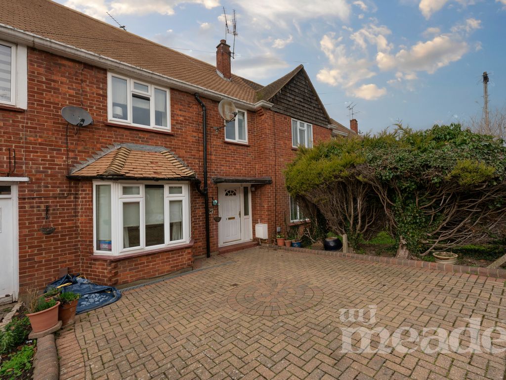 3 bed terraced house for sale in Upper Swaines, Epping CM16 Zoopla
