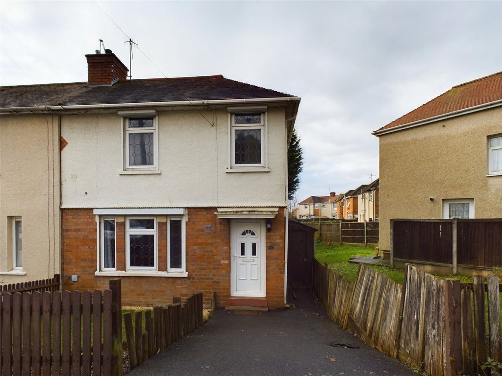 3 bed semidetached house for sale in Maple Avenue, Worcester WR4, £
