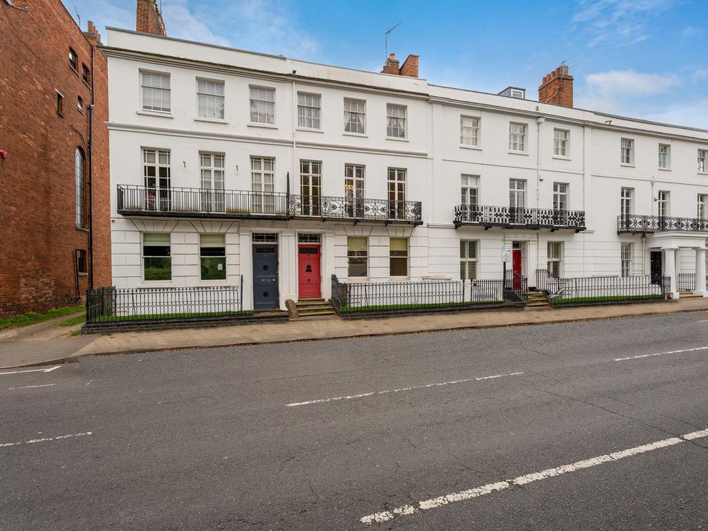 4 bed town house for sale in Clarendon Square, Leamington Spa CV32, £