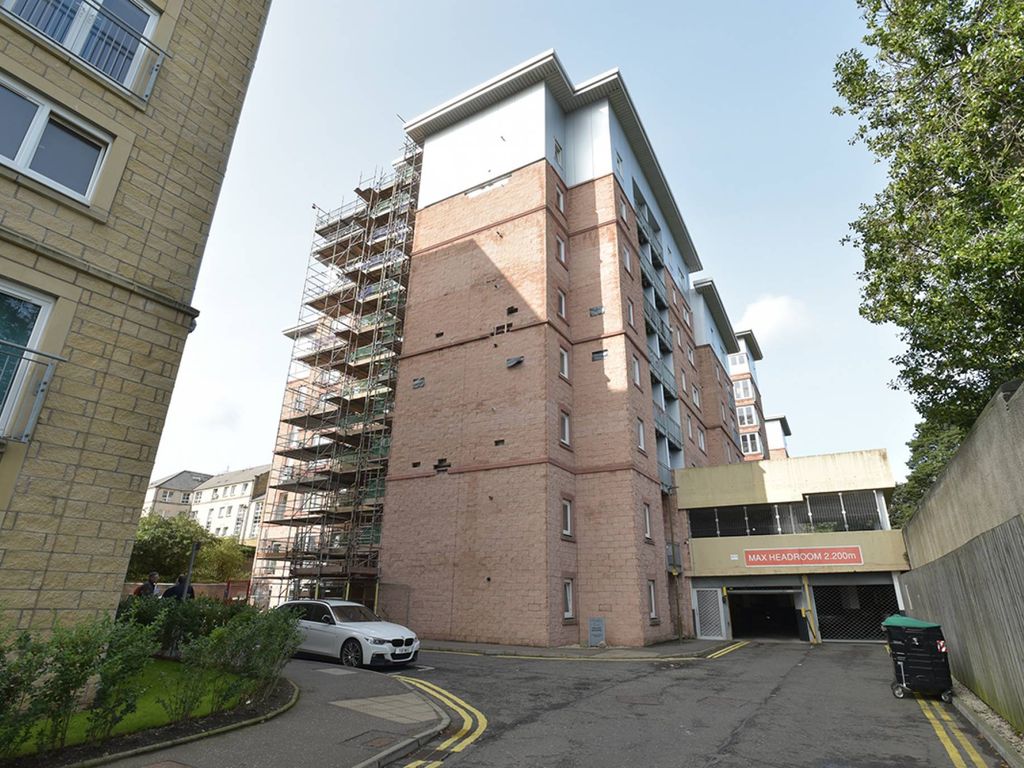 2 bed flat for sale in North Pilrig Heights, Edinburgh EH6, £225,000