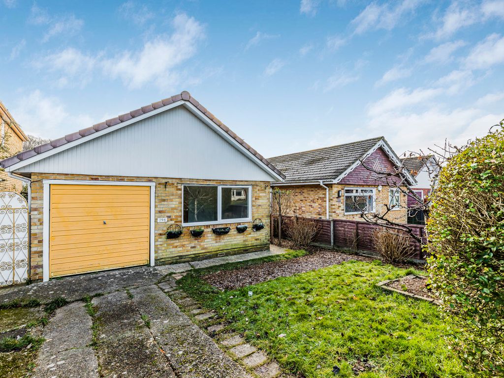 3 bed semidetached bungalow for sale in Milton Road, Cowplain, Waterlooville PO8 Zoopla