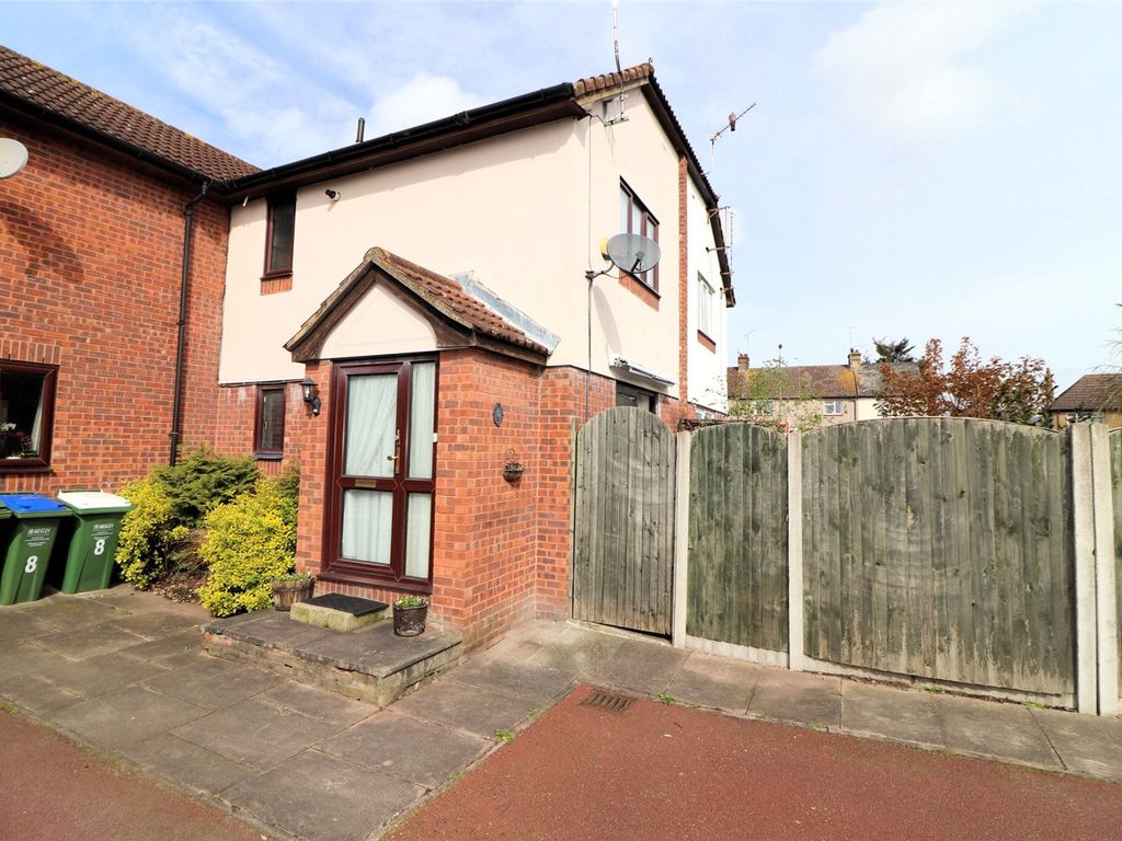 1 bed terraced house for sale in Selkirk Drive, Erith DA8, £260,000