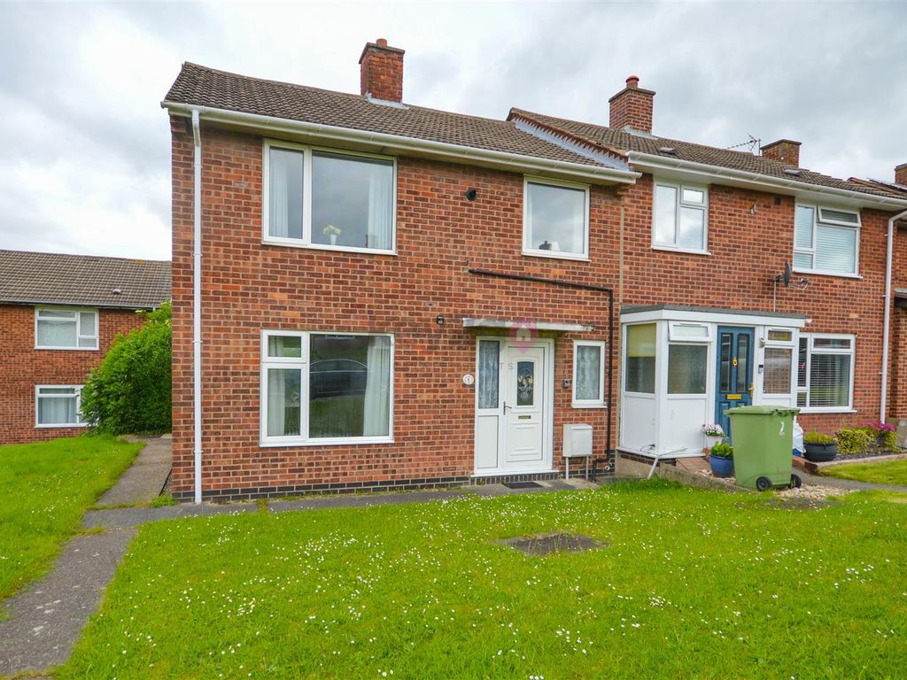 3 bed end terrace house for sale in Oak Close, Killamarsh, Sheffield