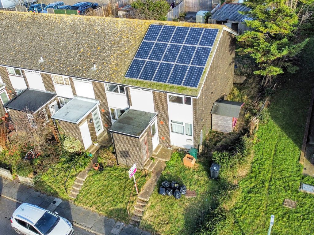 3 bed semidetached house for sale in Locks Crescent, Portslade