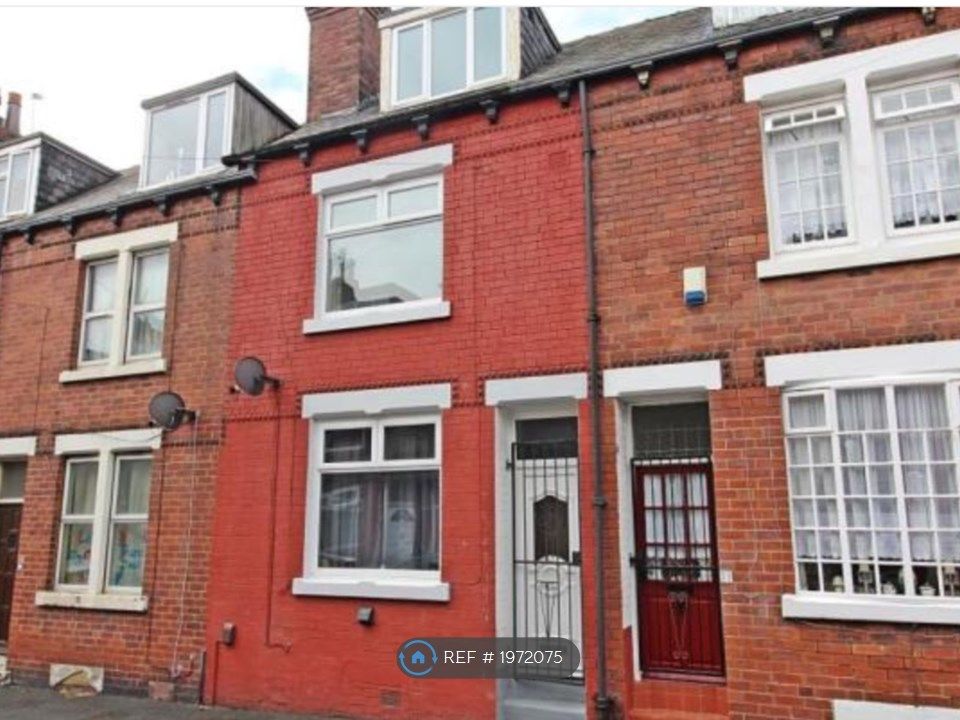 2 bed terraced house to rent in Dawlish Road, Leeds LS9, £875 pcm Zoopla