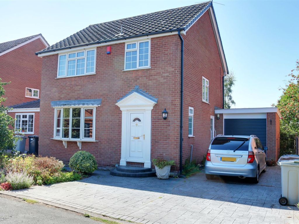 3 bed detached house for sale in Derwent Close, Alsager, StokeOnTrent