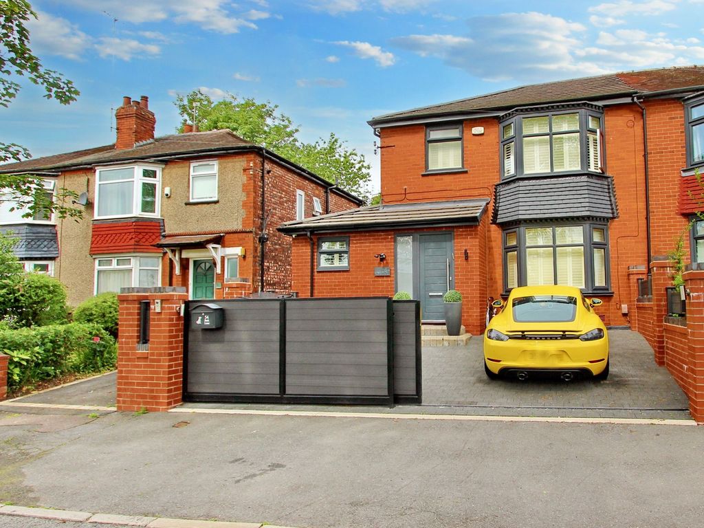 2 bed semidetached house for sale in Park Lane, Whitefield M45, £