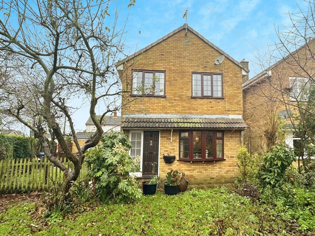 3 bed detached house for sale in Ings Lane, Kellington, Goole DN14, £