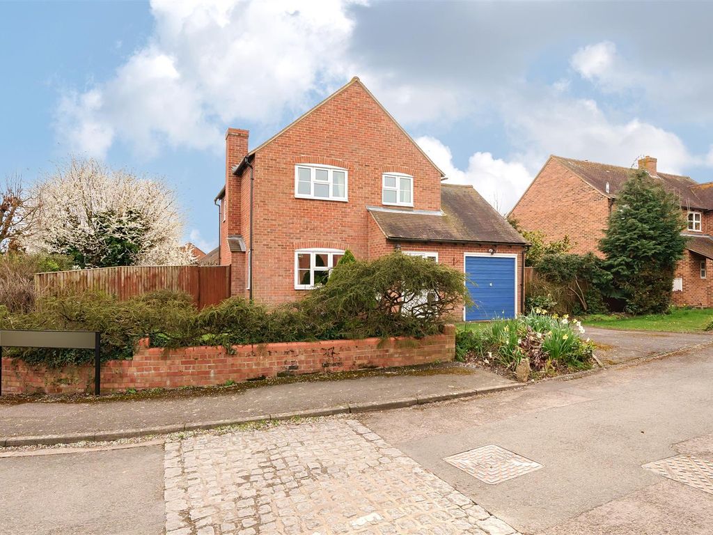 3 bed detached house for sale in Rectory Farm Close, West Hanney