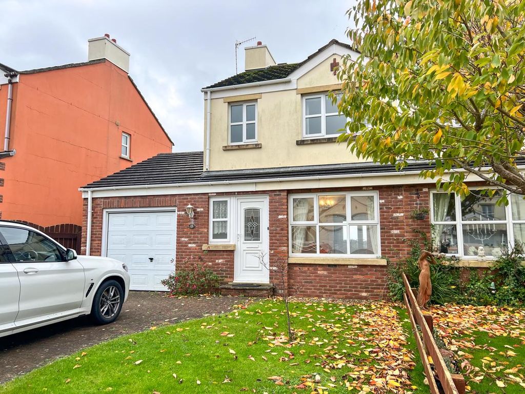 3 bed semidetached house to rent in Abbots Close, Abbotswood