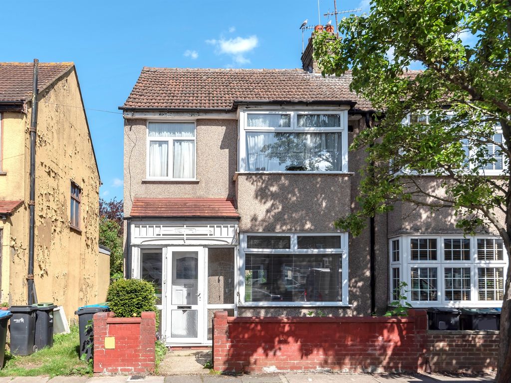 3 bed end terrace house for sale in Clive Road, Enfield EN1 Zoopla