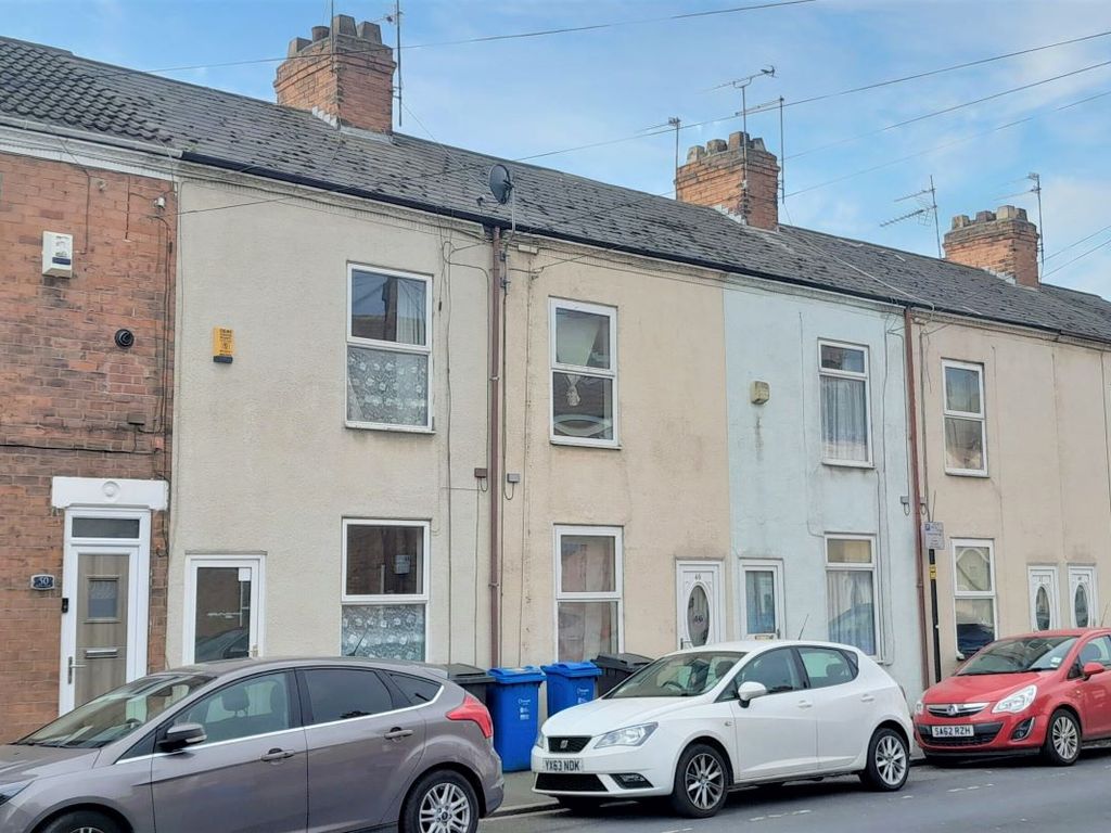 2 bed terraced house for sale in 48 Egton Street, Hull, North