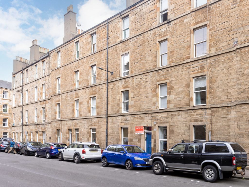 19 (Gfr), Drumdryan Street, Edinburgh EH3  