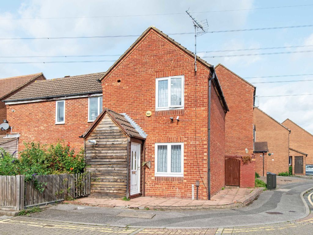 2 bed terraced house for sale in Linton Gardens, London E6, £385,000