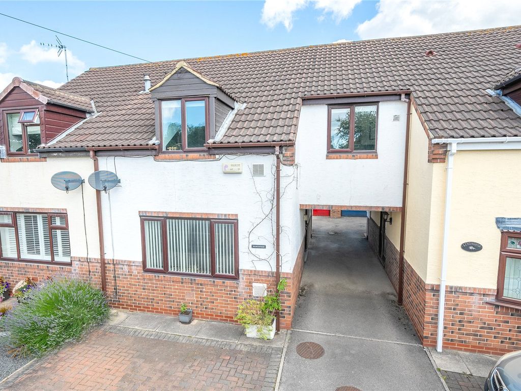 3 bed terraced house for sale in Folds, Station Road, Church Fenton