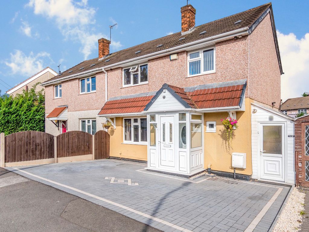 3 bed semidetached house for sale in Rough Hills Road, Parkfields