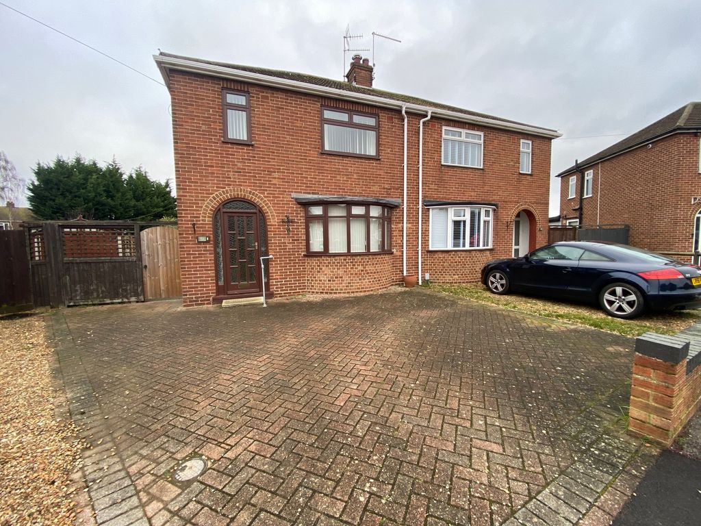 3 bed semidetached house for sale in Windsor Drive, Peterborough PE2