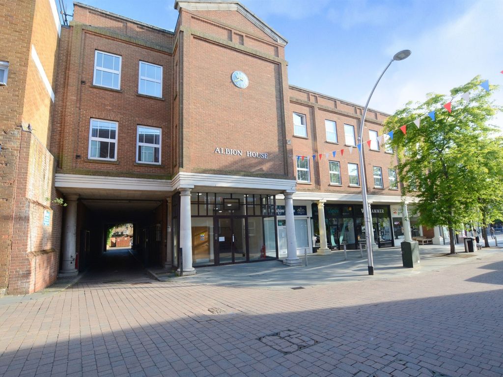 Lime Street, Bedford MK40  