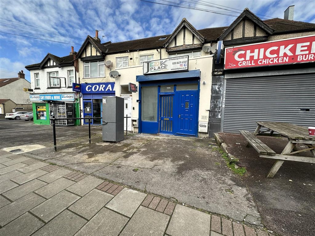 Retail premises to let in Northborough Road, London SW16, £12,000 pa